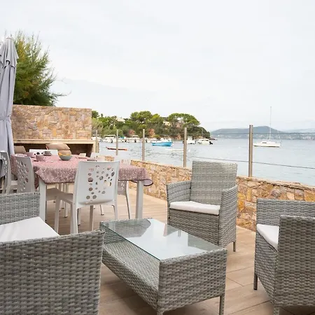 فيلة Magnifique Bord De L'eau, Terrasse, Barbecue Lesclesdenicole